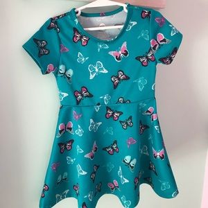 Girls dress size xs (4-5)